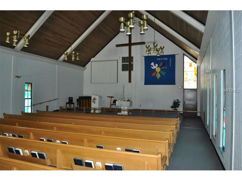 Church Building, Fellowship Hall, 2 classrooms, and a residencial home for sale in Lakeland, Florida $595,000