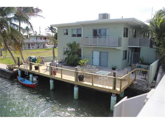 Miami Beach Waterfront Apartment Building For Sale - 6 units $2,500,000  