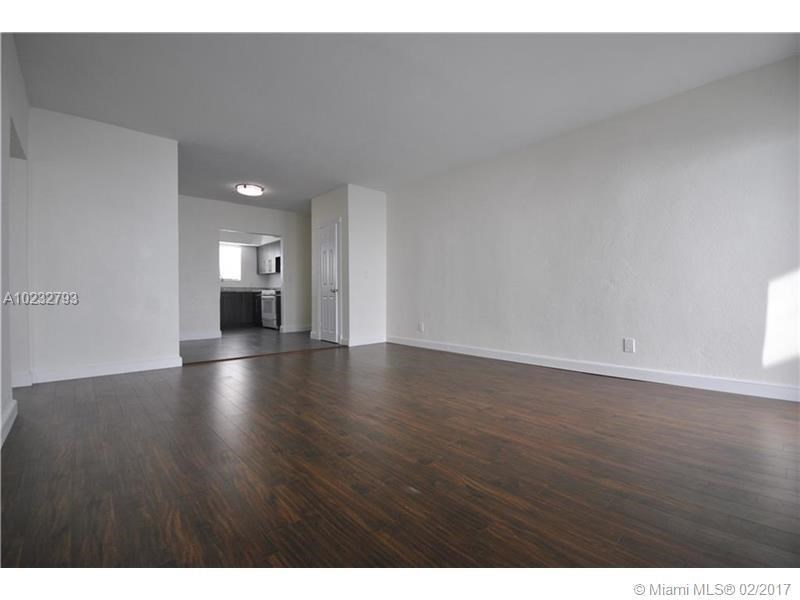 Miami Beach Apartment Building For Sale - 8 units $2,100,000