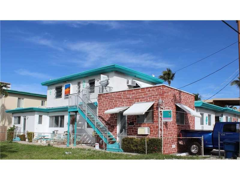  Hollywood Beach Hotel For Sale - 13 Units - 1 block from the beach and Margaritaville - $2,950,000 
 