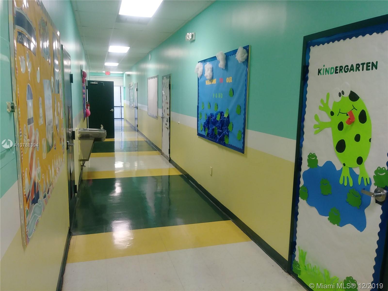 Lauderdale Lakes Professional Center With School For Sale - 31,600 SF $4,500,000