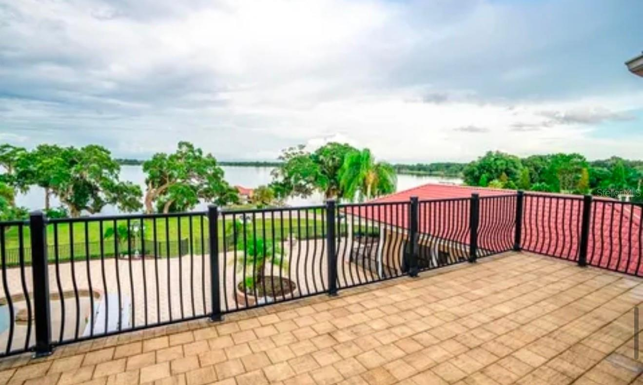 Lakefront Estate with potential as a Wedding/Event Venue or Religious Retreat $4,900,000