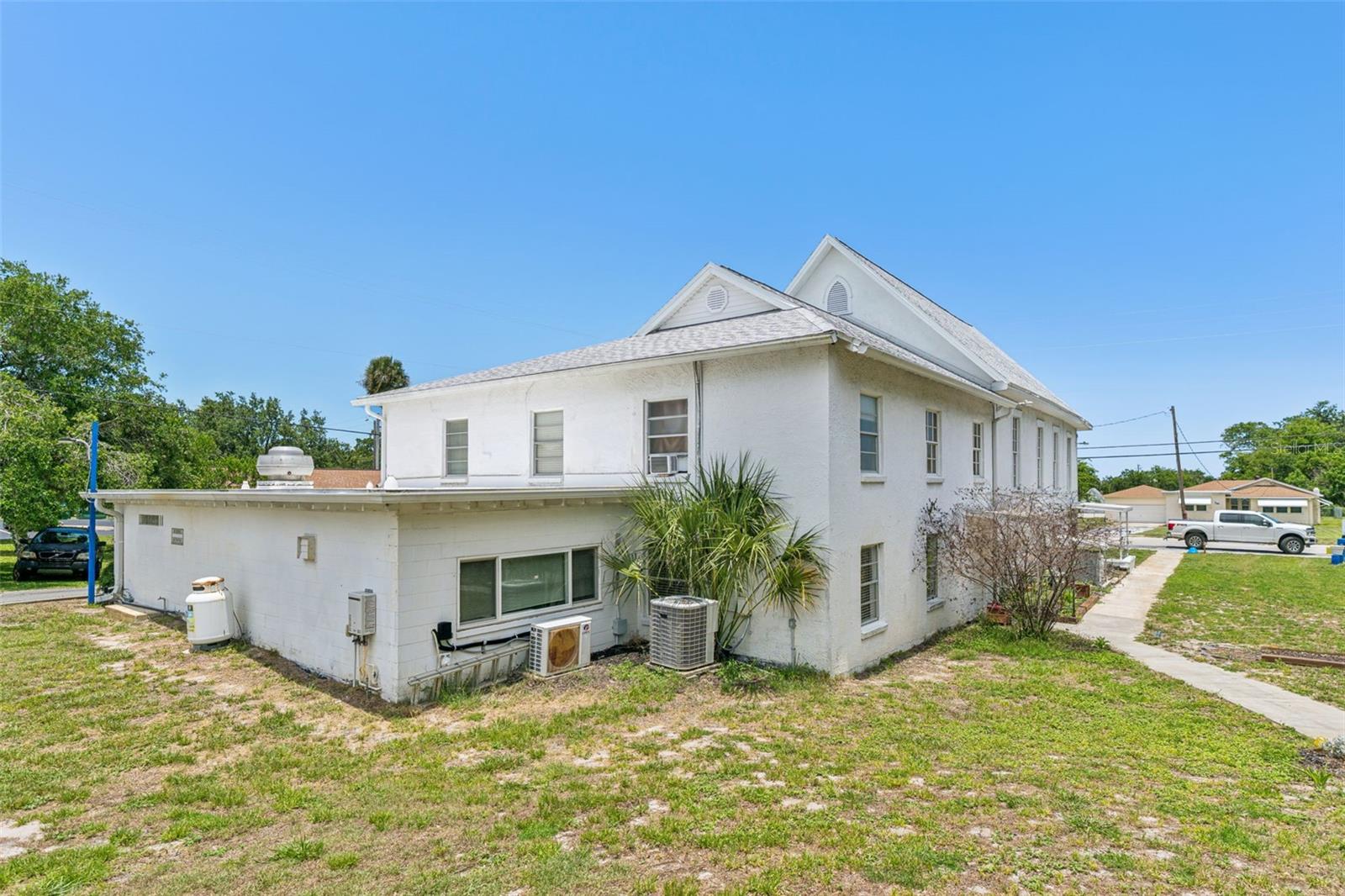 Church Building For Sale In Daytona Beach, Florida - $750,000 Church Building For Sale In Daytona Beach, Florida - $750,000