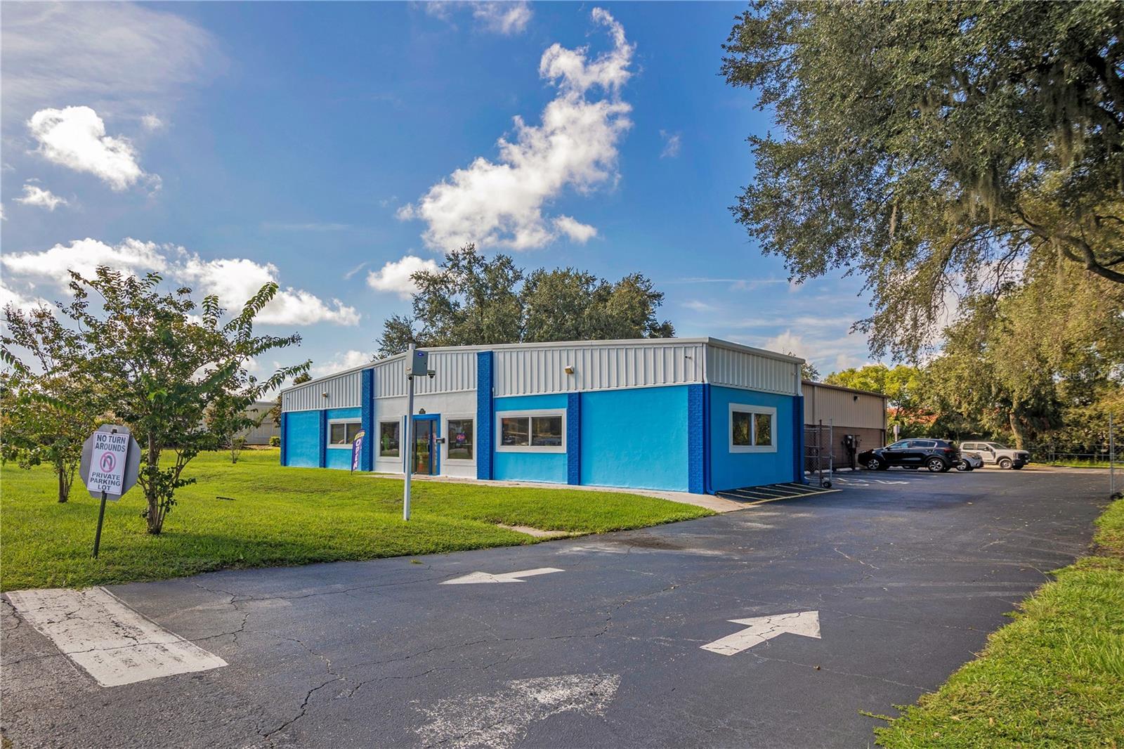 Large Commercial Building For Sale in Apopka, FL - Great for a School or Daycare $2,600,000 Large Commercial Building For Sale in Apopka, FL - Great for a School or Daycare $2,600,000