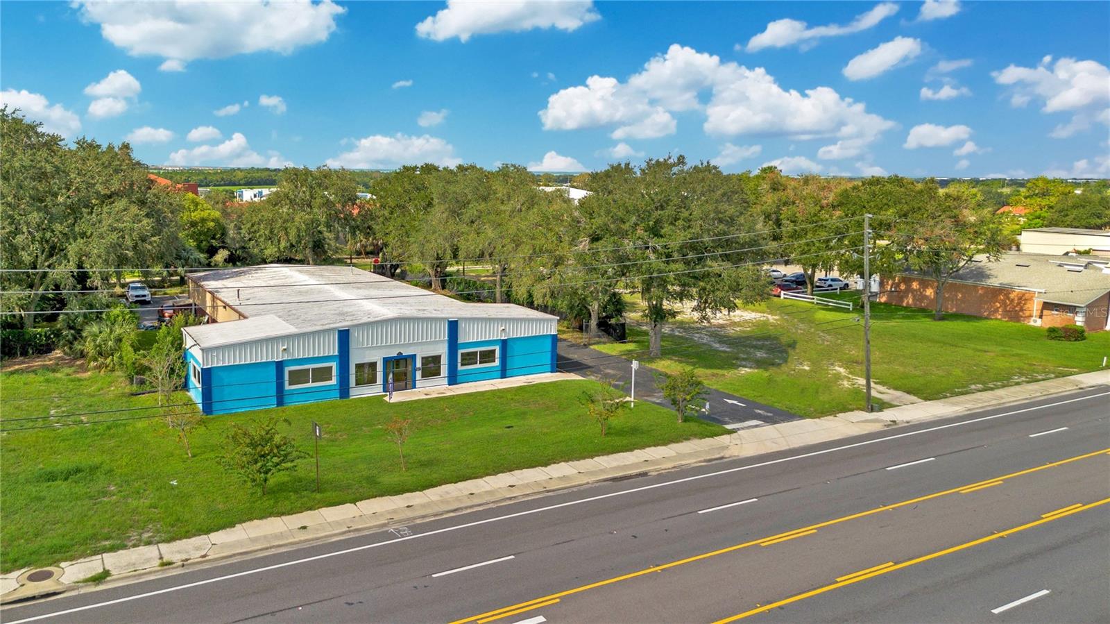 Large Commercial Building For Sale in Apopka, FL - Great for a School or Daycare $2,600,000 Large Commercial Building For Sale in Apopka, FL - Great for a School or Daycare $2,600,000