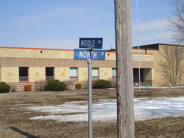 Big School Building In Minnesota For Sale $139,000