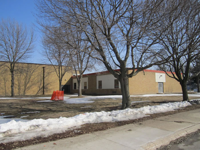 Big School Building In Minnesota For Sale $139,000