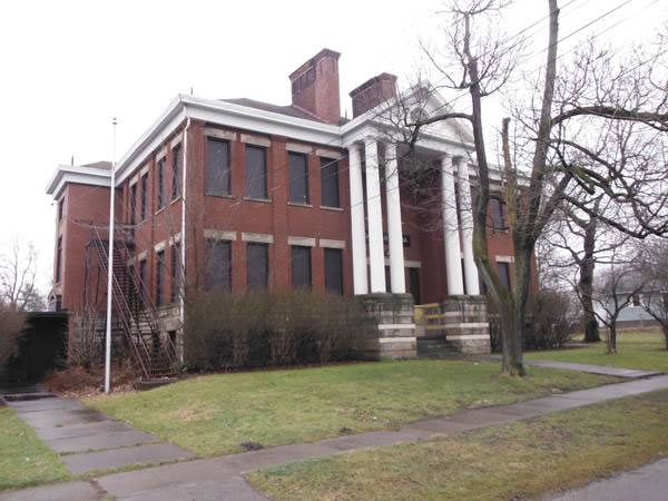 School Building For Sale In Youngstown, Ohio $109,000